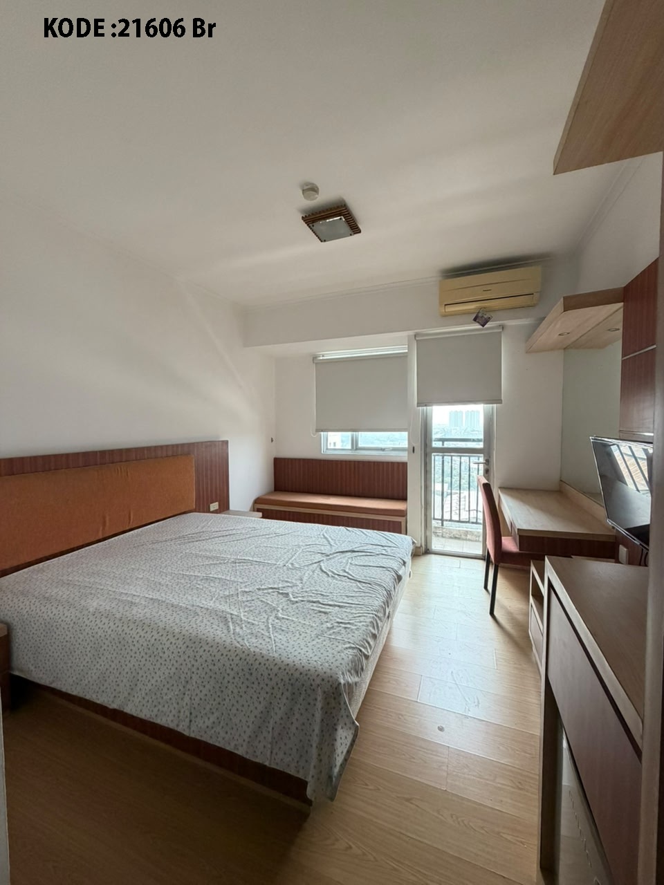 Dijual Apartemen Maple Park, Full Furnish, Luas 24 Meter, Kode :21606 Br
