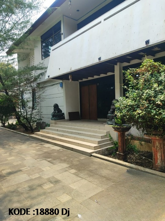 Disewa Rumah Sunter, Luas 2.000 Meter, Kode :18880 Dj