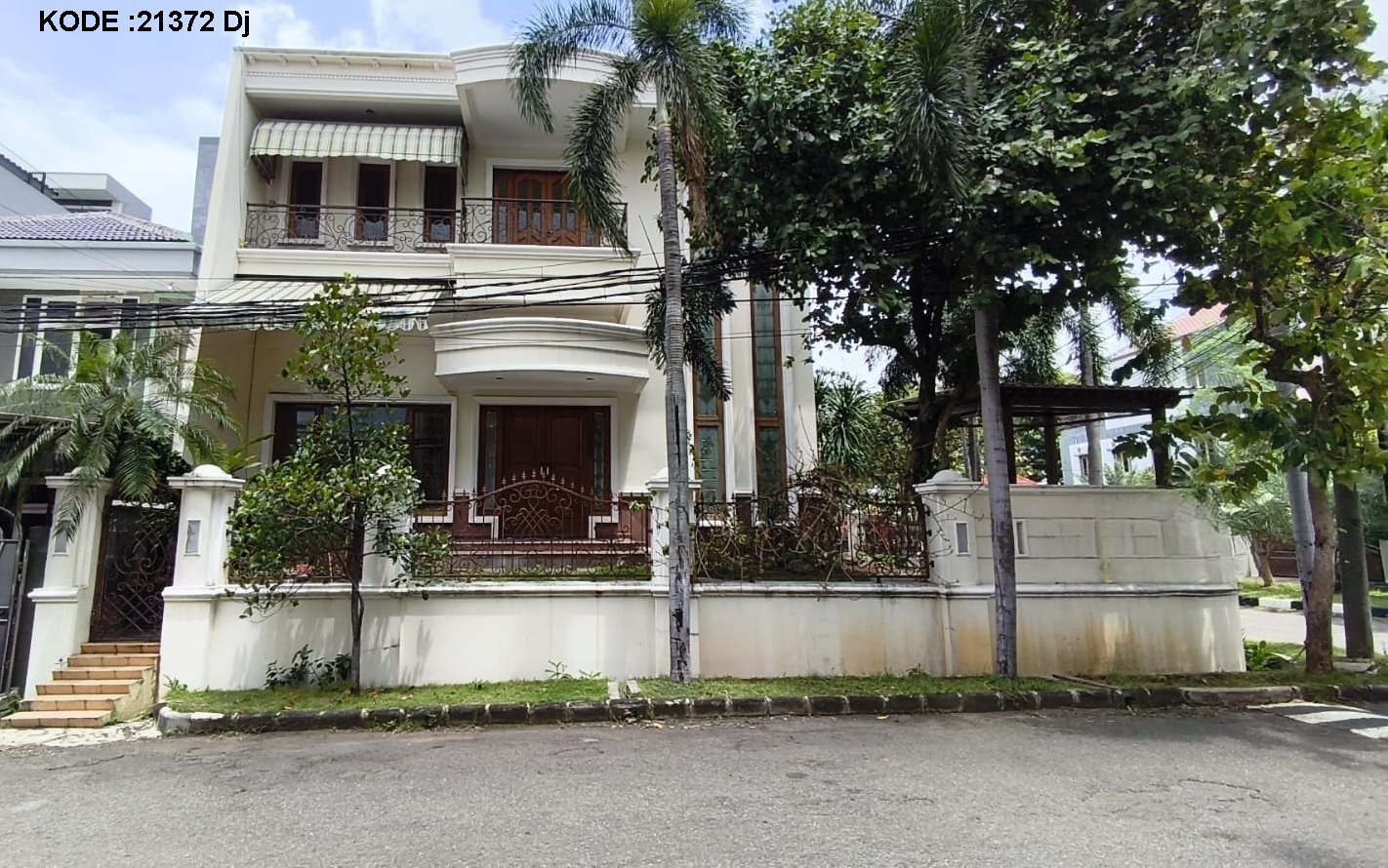   Dijual/Disewa Rumah Kelapa Gading, Hook, Luas 329 Meter, Kode :21372 Dj