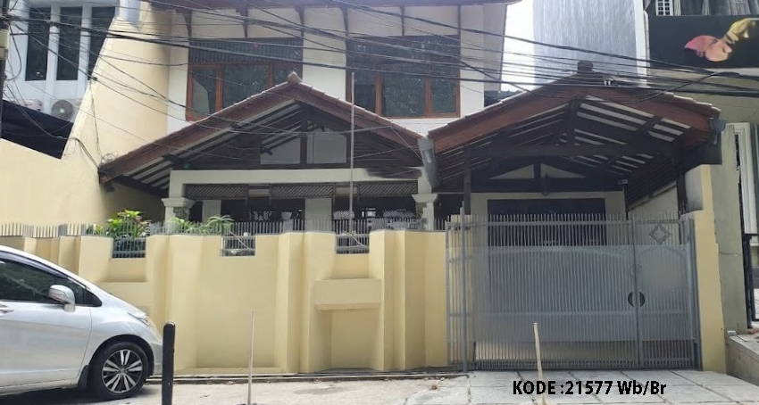Dijual Rumah Kelapa Gading, Strategis, Luas 10x20 Meter, Kode :21577 Wb/Br