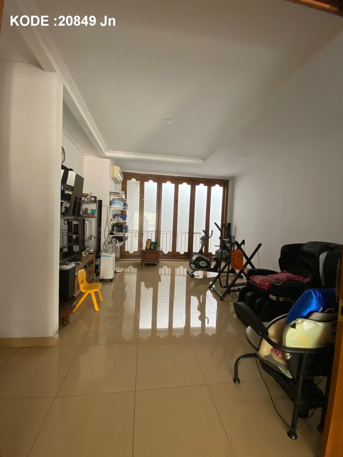Dijual Rumah Pluit, Semi Furnish, Luas 19x20 Meter, Kode :20849 Jn
