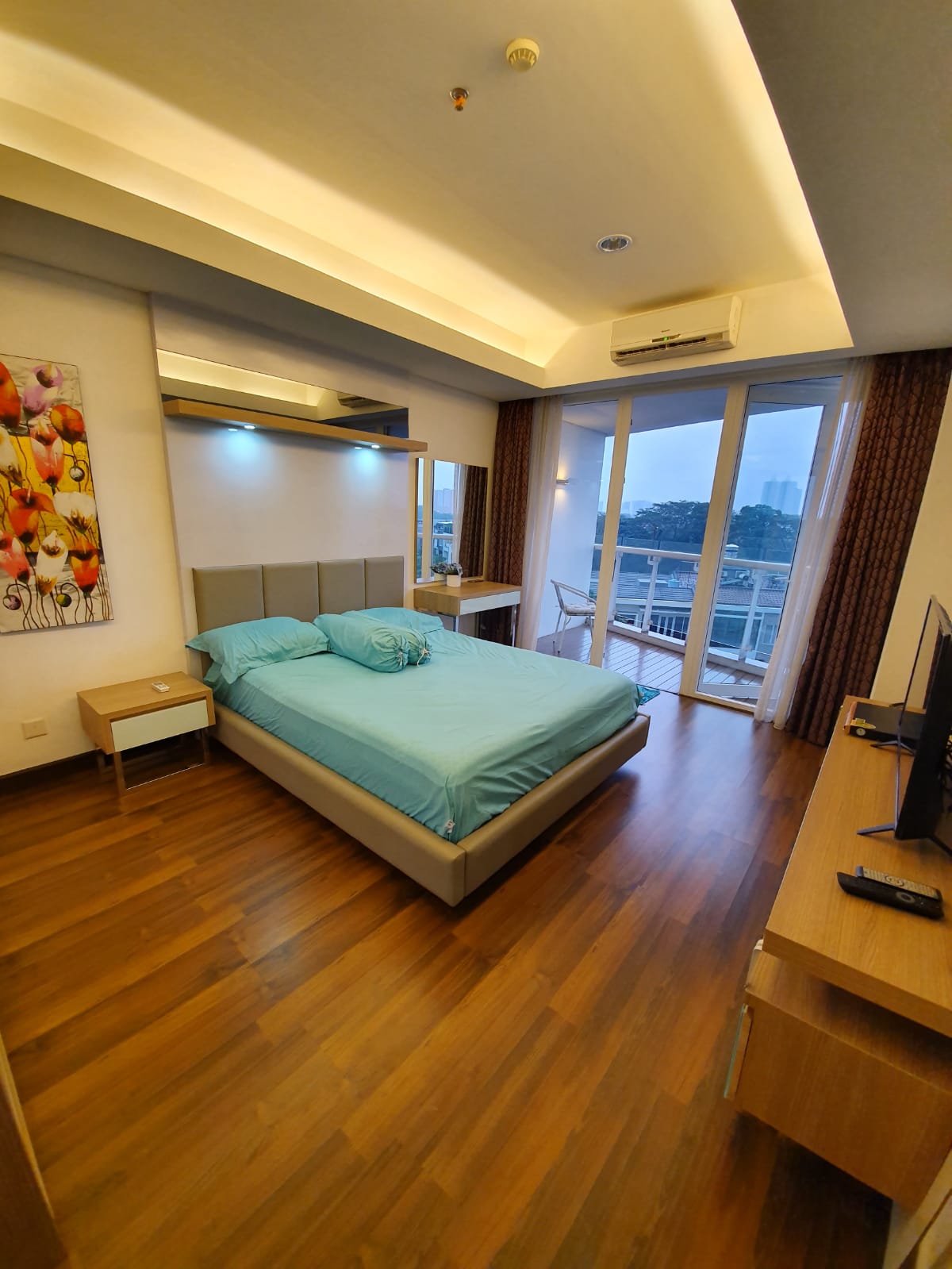 Disewa Apartemen The Royale Springhill, Full Furnish, Luas 73 Meter, Kode :06439 Si Gallery