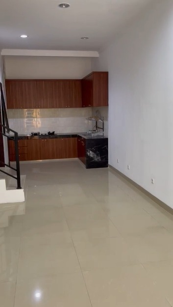 Disewa Rumah Sunter, Siap Huni, Luas 6x18 Meter, Kode :20870 Ta Gallery