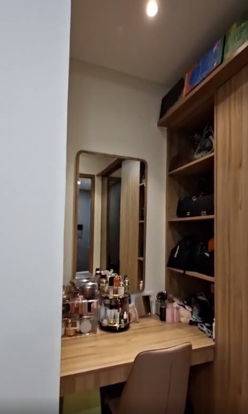 Disewa Rumah Tangerang, Full Furnish, Luas 7x12 Meter, Kode :21536 Li Gallery