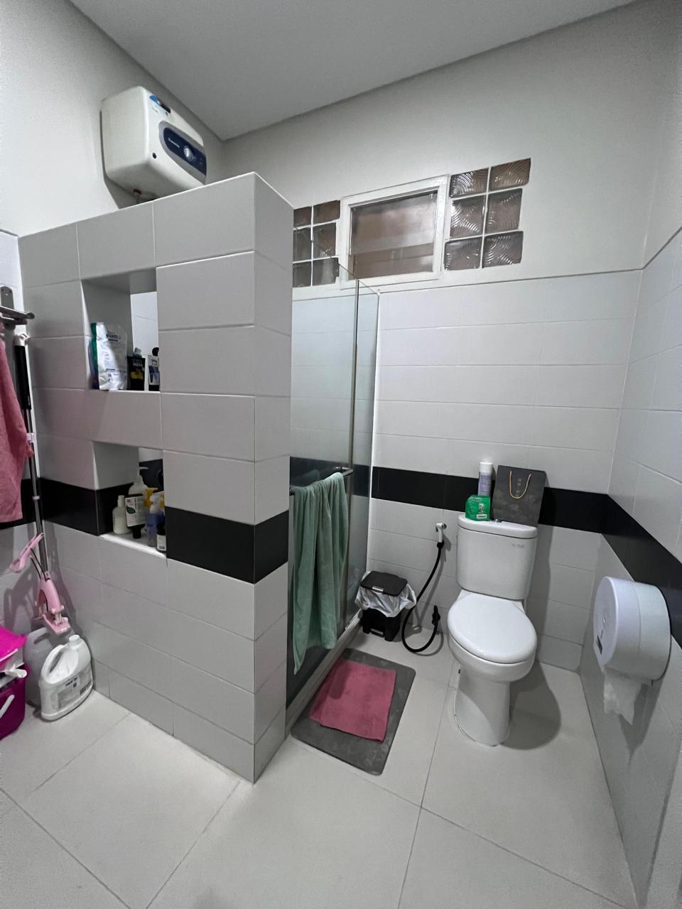 Dijual Rumah PIK, Semi Furnish, Luas 7x25 Meter, Kode :20838 Wb/Fd Gallery