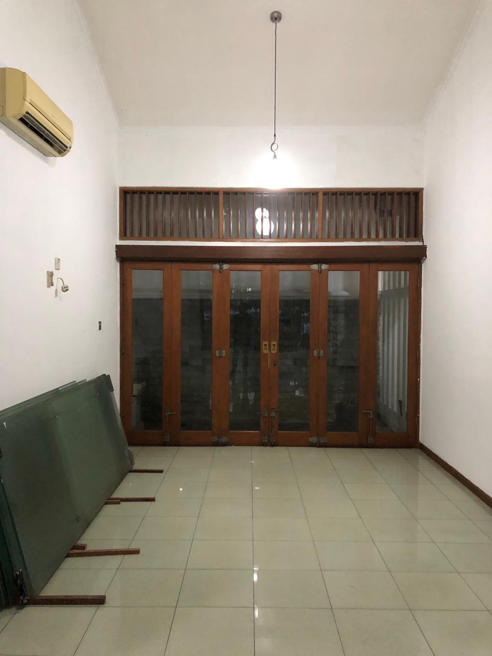 Dijual Rumah Kelapa Gading, Strategis, Luas 10x20 Meter, Kode :21577 Wb/Br Gallery