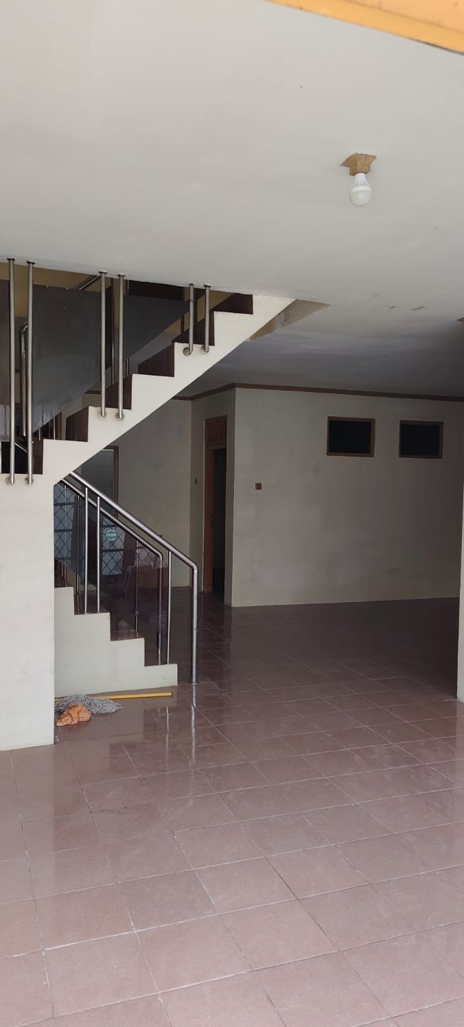 Disewa Rumah Karang Anyar, Luas 9x14,5 Meter, Kode :21475 Ha Gallery