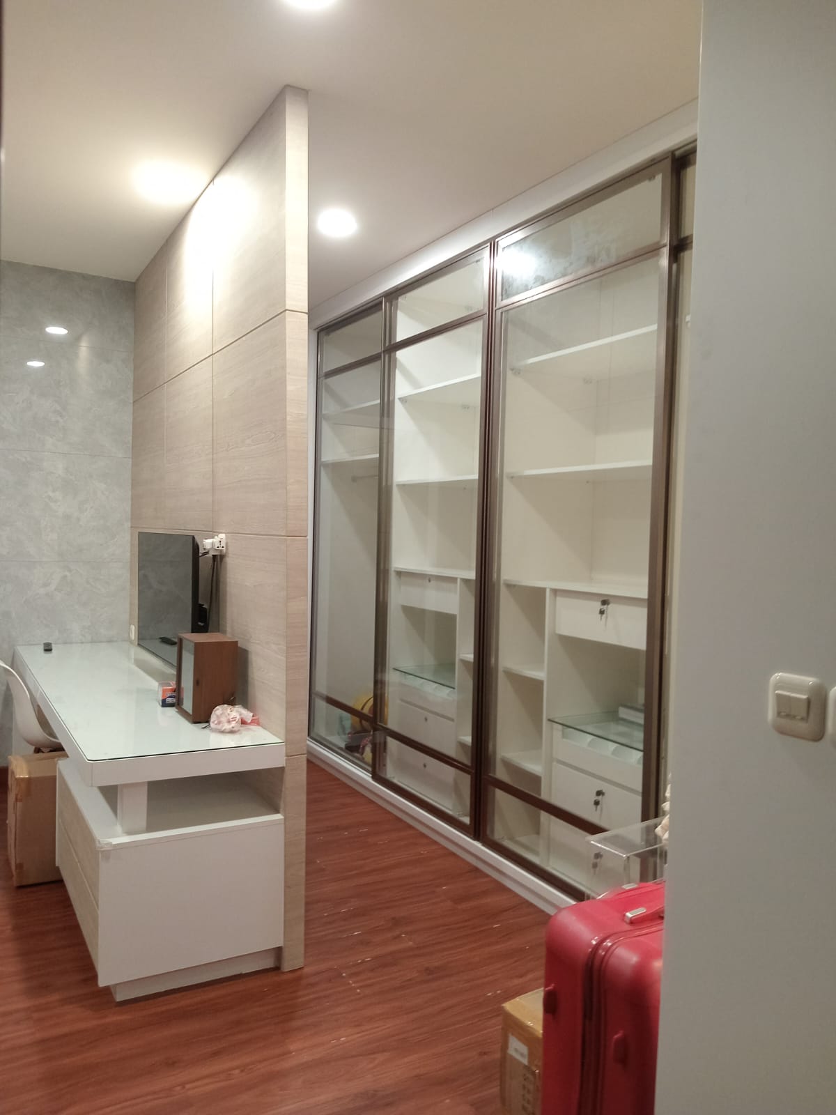 Dijual Rumah Kemayoran, Semi Furnish, Luas 9x17 Meter, Kode :16688 Js Gallery