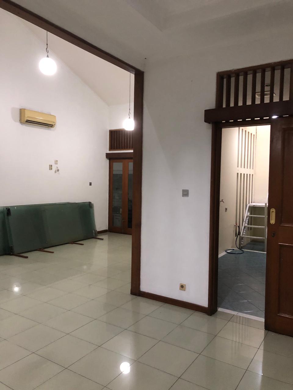Dijual Rumah Kelapa Gading, Strategis, Luas 10x20 Meter, Kode :21577 Wb/Br Gallery