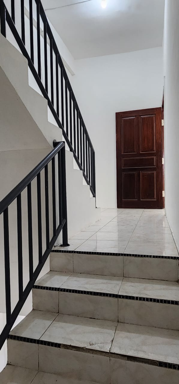    Dijual/Disewa Ruko Kebon Jeruk, Luas 4,3x25 Meter, Kode :21195 Ha Gallery