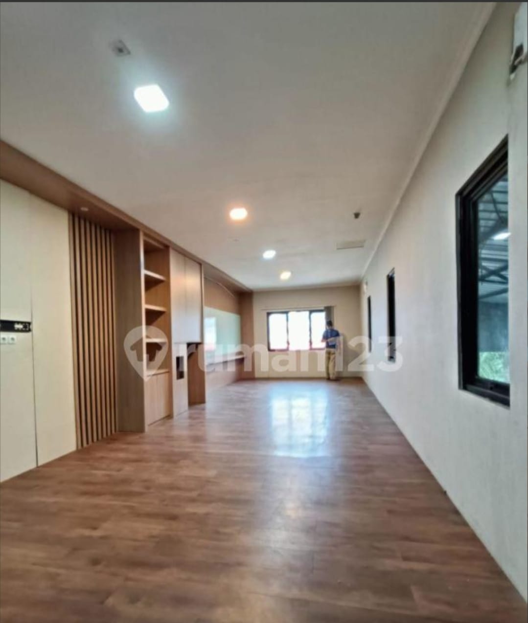 Disewa Gudang Sunter, Luas 700 Meter, Kode :18856 Bn/Si Gallery