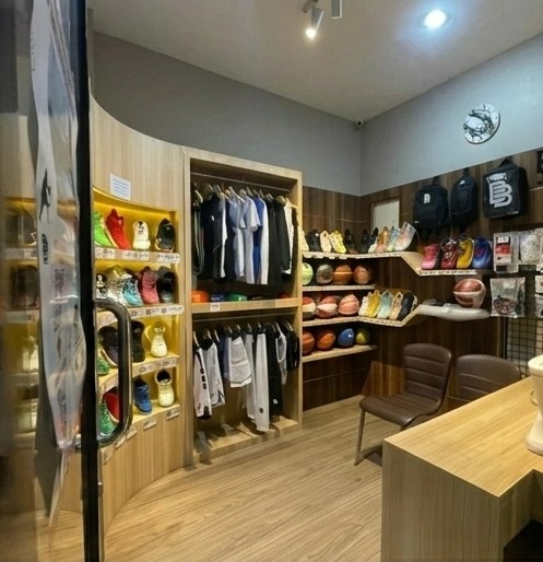 Dijual Ruko Sunter, Strategis, Luas 300 Meter, Kode :20831 Bn Gallery