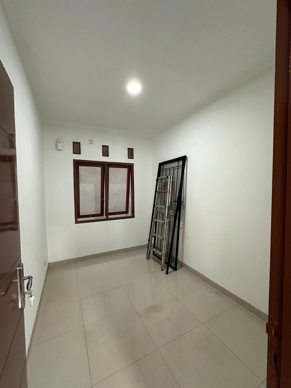Dijual Rumah Bekasi, Luas 7x14 Meter, Kode :20911 Si Gallery