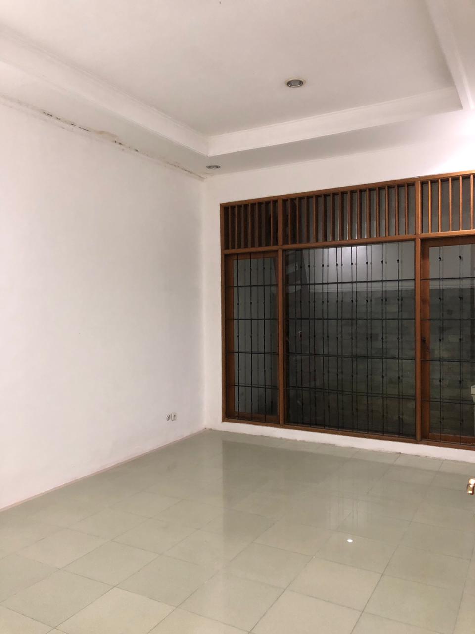 Dijual Rumah Kelapa Gading, Strategis, Luas 10x20 Meter, Kode :21577 Wb/Br Gallery