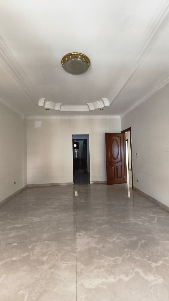   Dijual/Disewa Rumah Kelapa Gading, Hook, Luas 329 Meter, Kode :21372 Dj Gallery