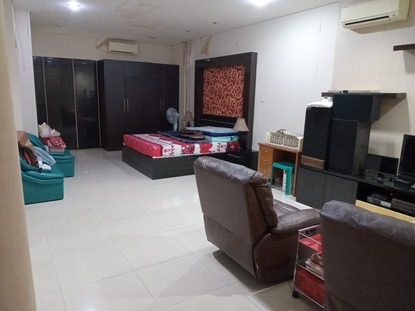 Dijual Rumah Kemayoran, Semi Furnish, Luas 9x17 Meter, Kode :16688 Js Gallery