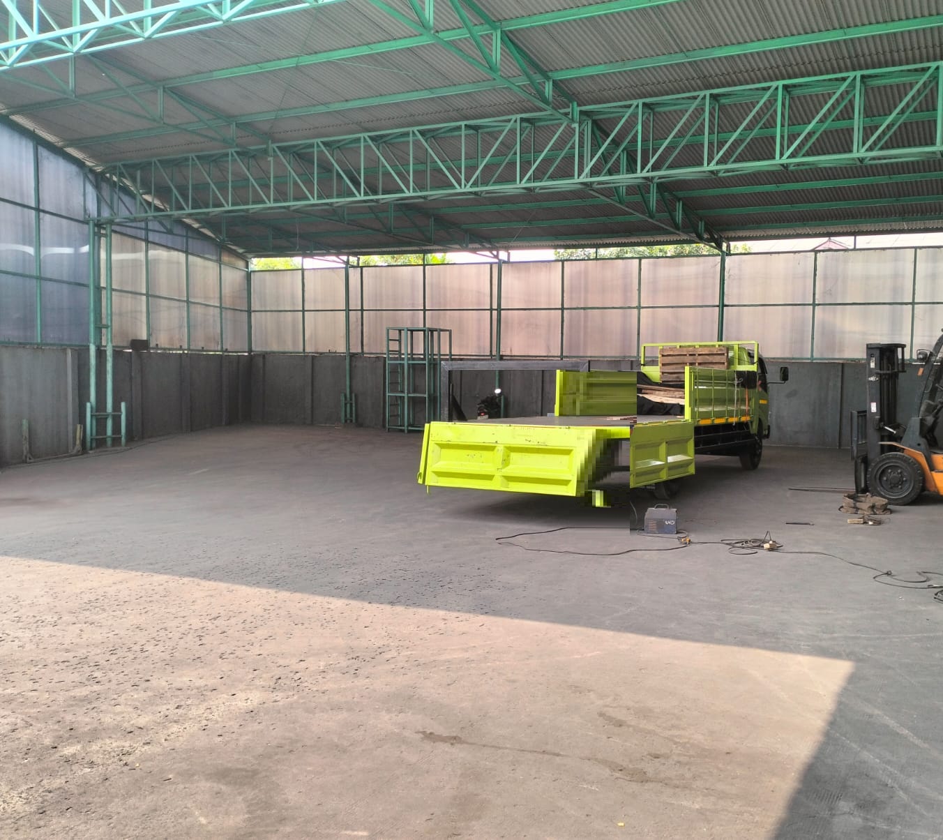 Disewa Gudang, Luas 1.885 Meter, Kode :21582 Wb/Fd/Br Gallery