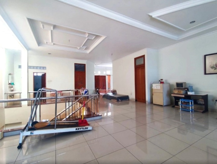  Dijual Rumah Sunter, Siap Huni, Luas 13x28,5 Meter, Kode :21322 Si Gallery