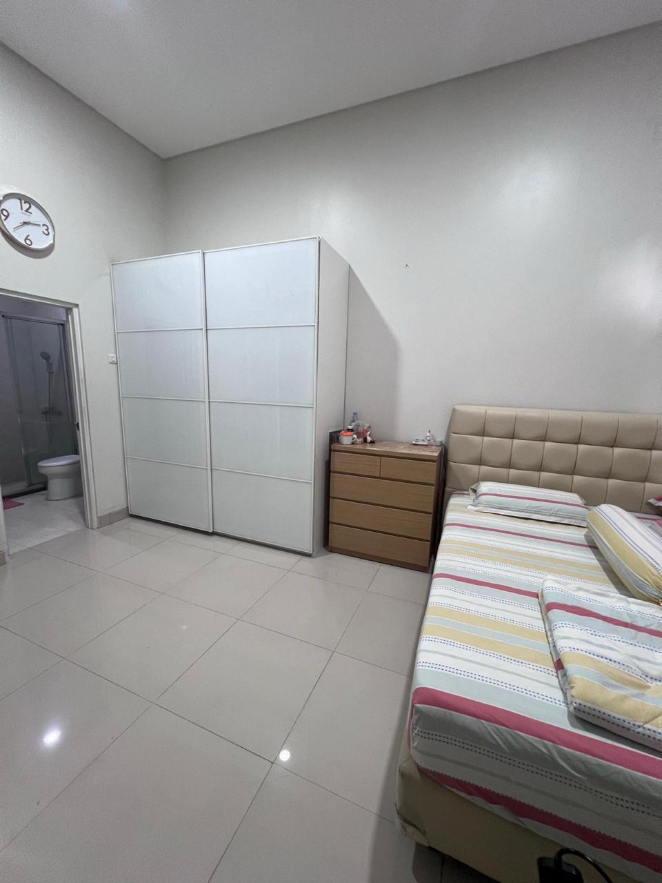 Dijual Rumah PIK, Semi Furnish, Luas 7x25 Meter, Kode :20838 Wb/Fd Gallery