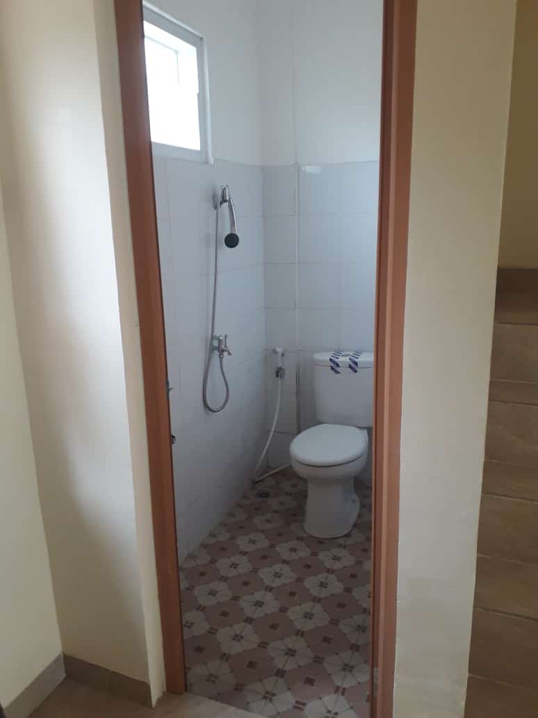 Dijual/Disewa Ruko Pesanggrahan, Strategis, Luas 136 Meter, Kode :21679 Wb/Br Gallery