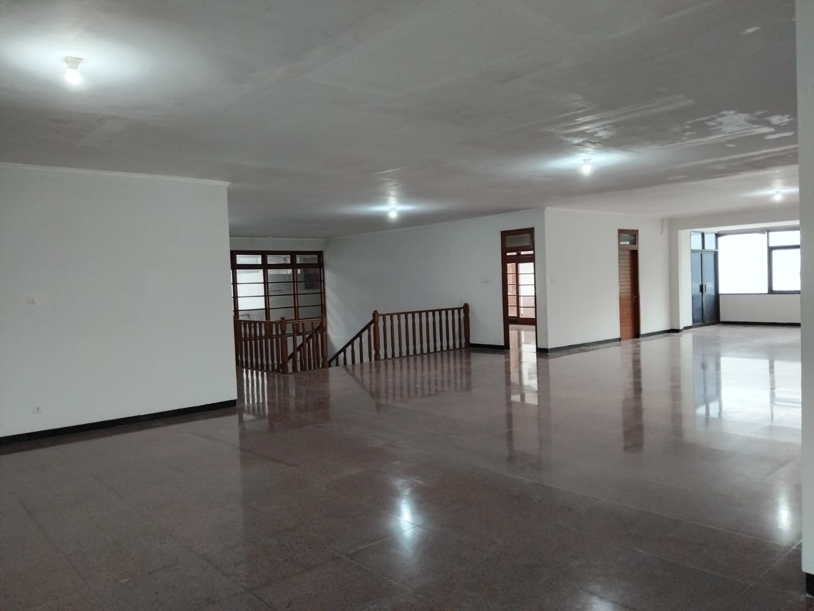 Dijual/Disewa Rumah Sunter, Luas 1.152 Meter, Kode :10852 Gd Gallery