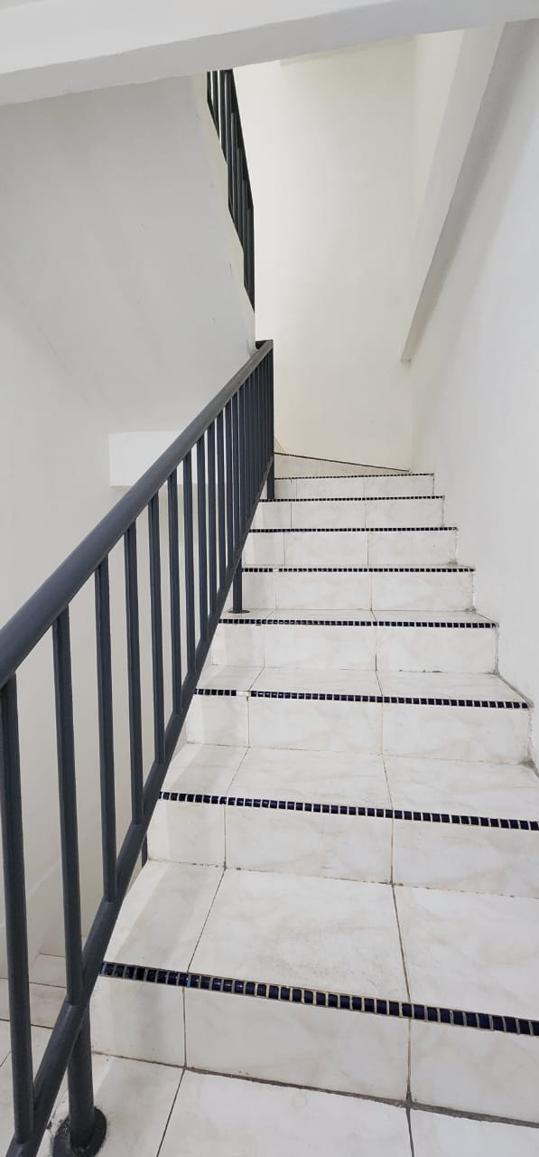    Dijual/Disewa Ruko Kebon Jeruk, Luas 4,3x25 Meter, Kode :21195 Ha Gallery