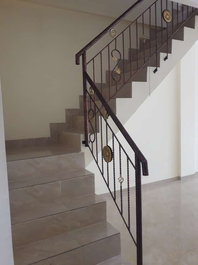 Dijual/Disewa Ruko Pesanggrahan, Strategis, Luas 137 Meter, Kode :21678 Wb/Br Gallery