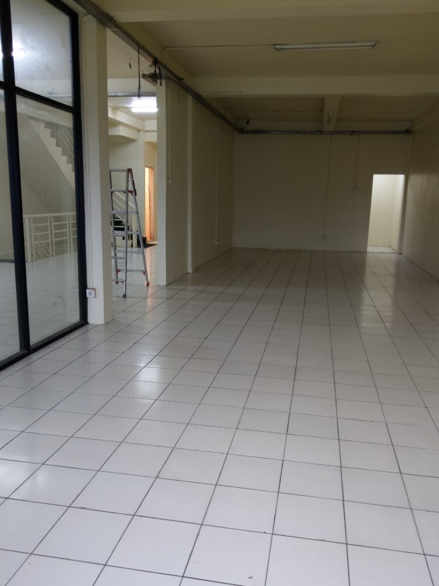Disewa Ruko Gandeng Ancol, Luas 9x15 Meter, Kode :21486 Ha Gallery