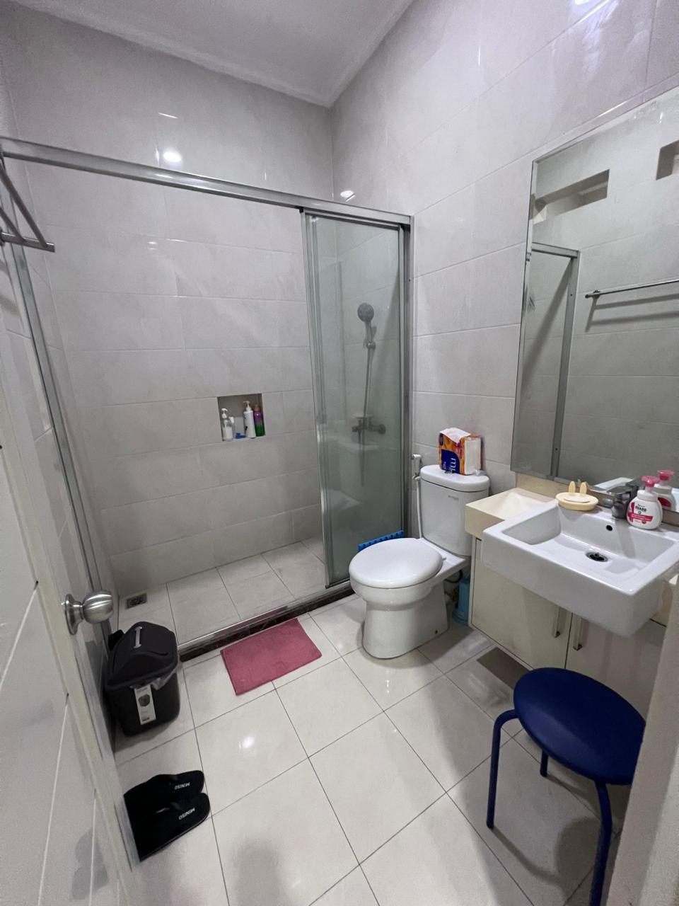 Dijual Rumah PIK, Semi Furnish, Luas 7x25 Meter, Kode :20838 Wb/Fd Gallery
