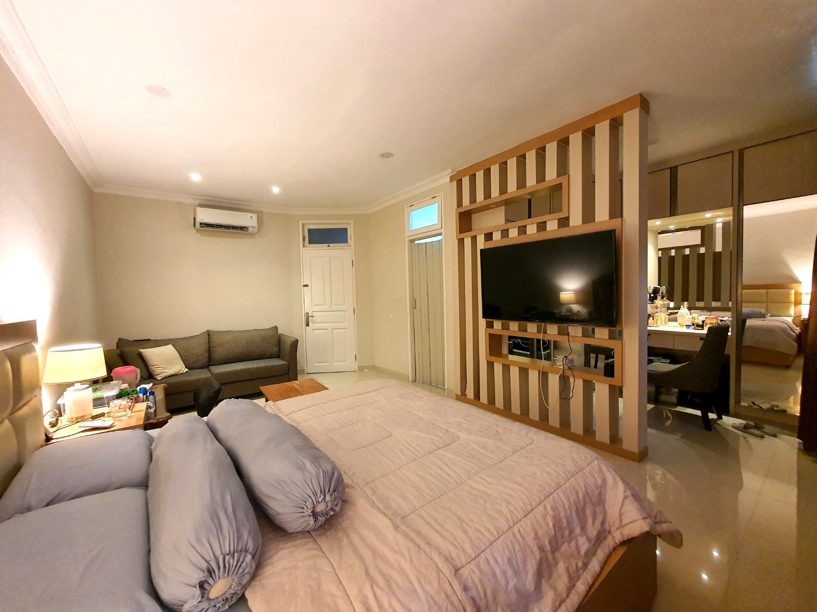   Dijual Rumah Kelapa Gading, Semi Furnish, Luas 6x18 Meter, Kode :21509 Si Gallery