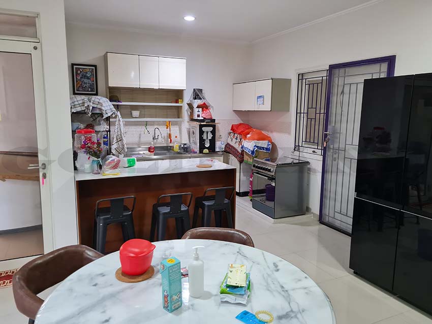 Dijual Rumah Tangerang, Full Furnish, Luas 10x20 Meter, Kode :20629 Si Gallery