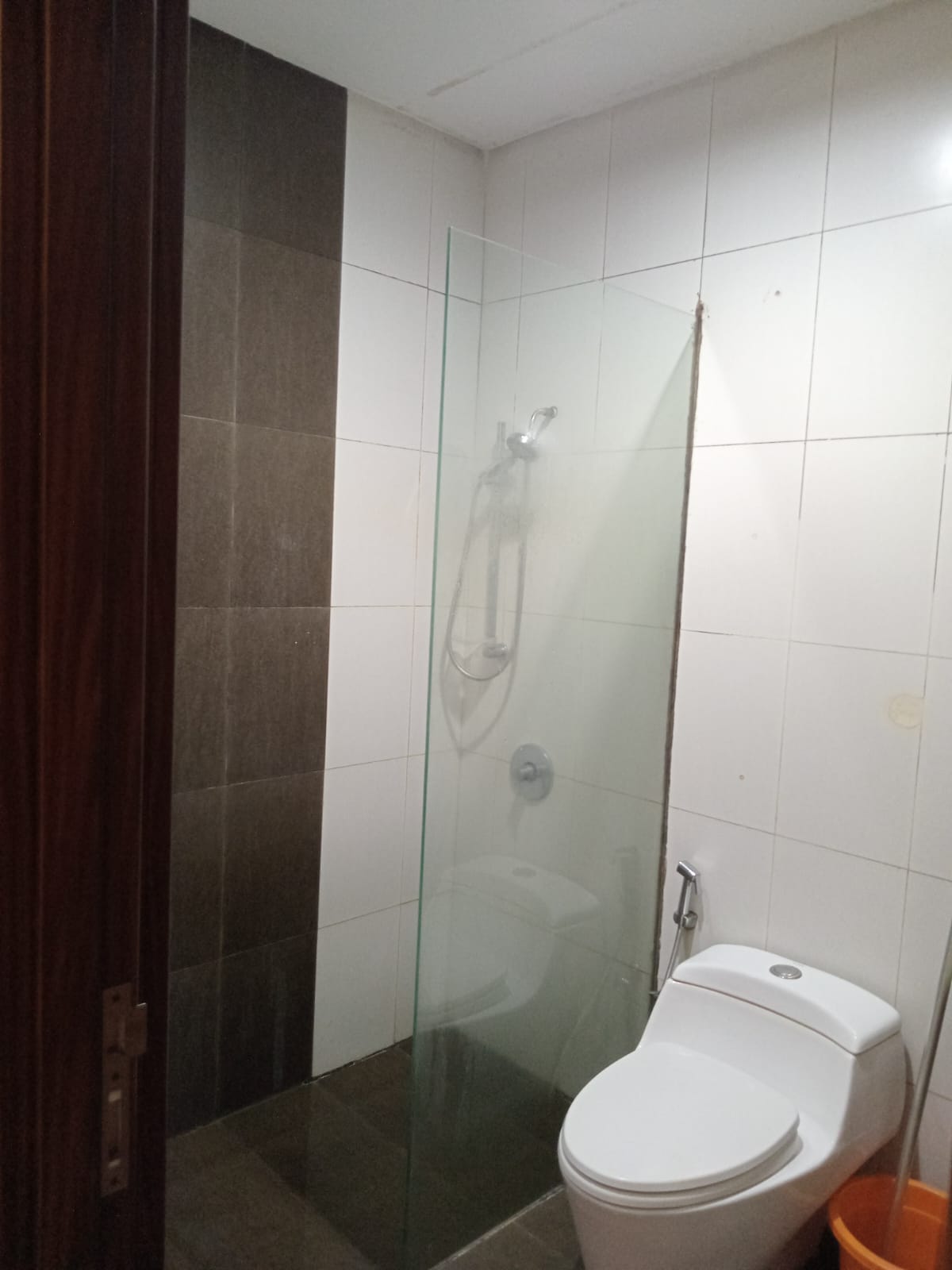 Dijual Rumah Kemayoran, Semi Furnish, Luas 9x17 Meter, Kode :16688 Js Gallery