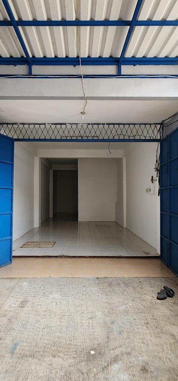    Dijual/Disewa Ruko Kebon Jeruk, Luas 4,3x25 Meter, Kode :21195 Ha Gallery