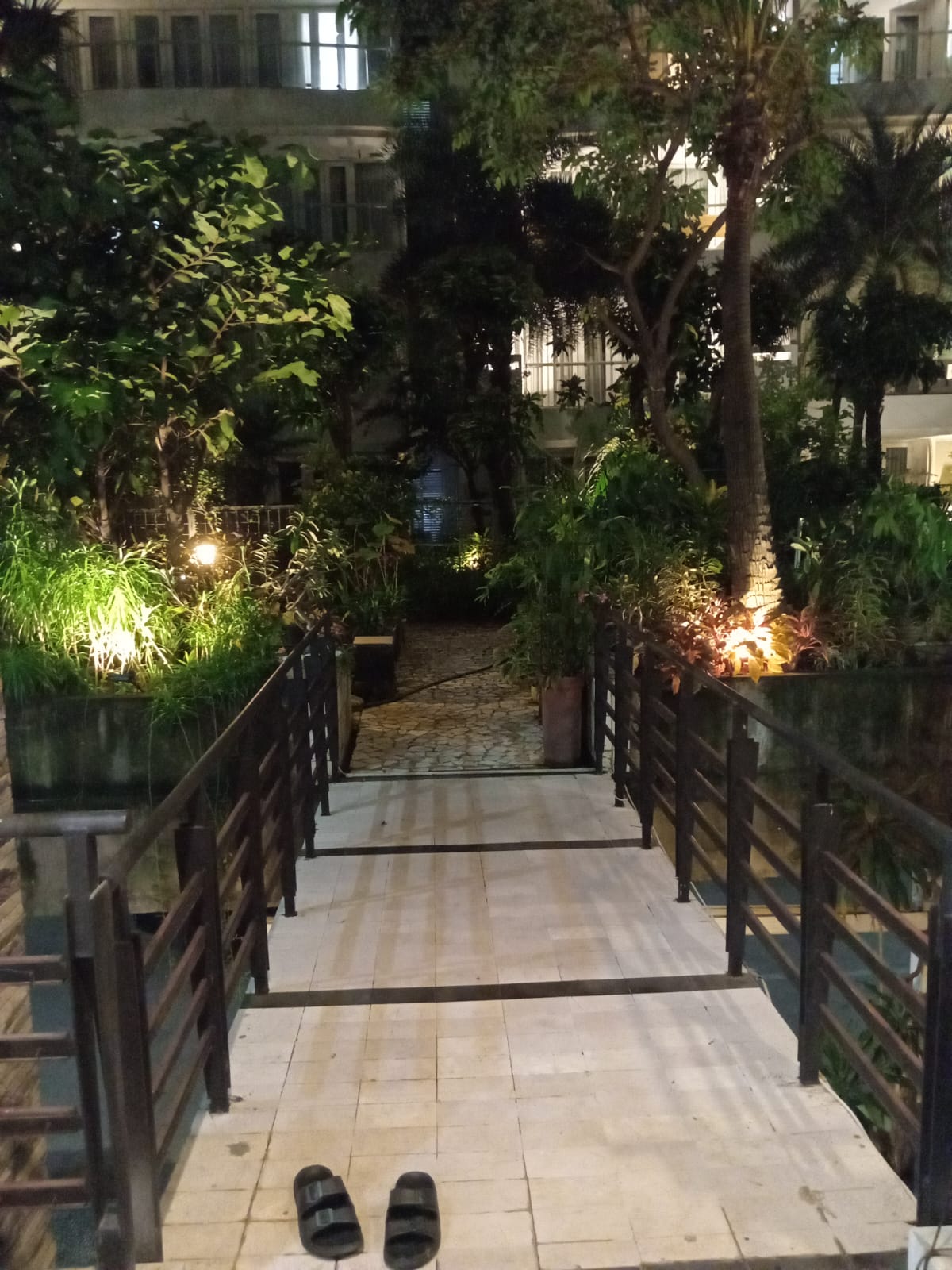 Dijual Rumah Kemayoran, Semi Furnish, Luas 9x17 Meter, Kode :16688 Js Gallery