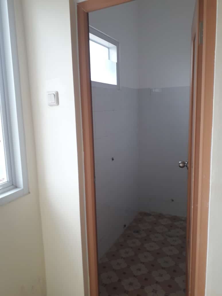 Dijual/Disewa Ruko Pesanggrahan, Strategis, Luas 136 Meter, Kode :21679 Wb/Br Gallery