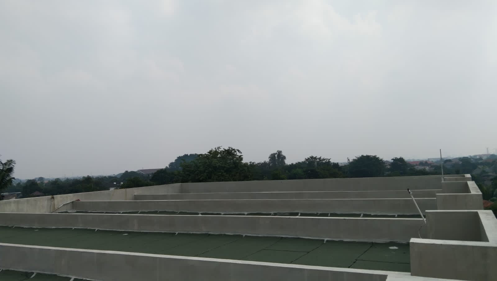 Dijual/Disewa Ruko Pesanggrahan, Strategis, Luas 137 Meter, Kode :21678 Wb/Br Gallery