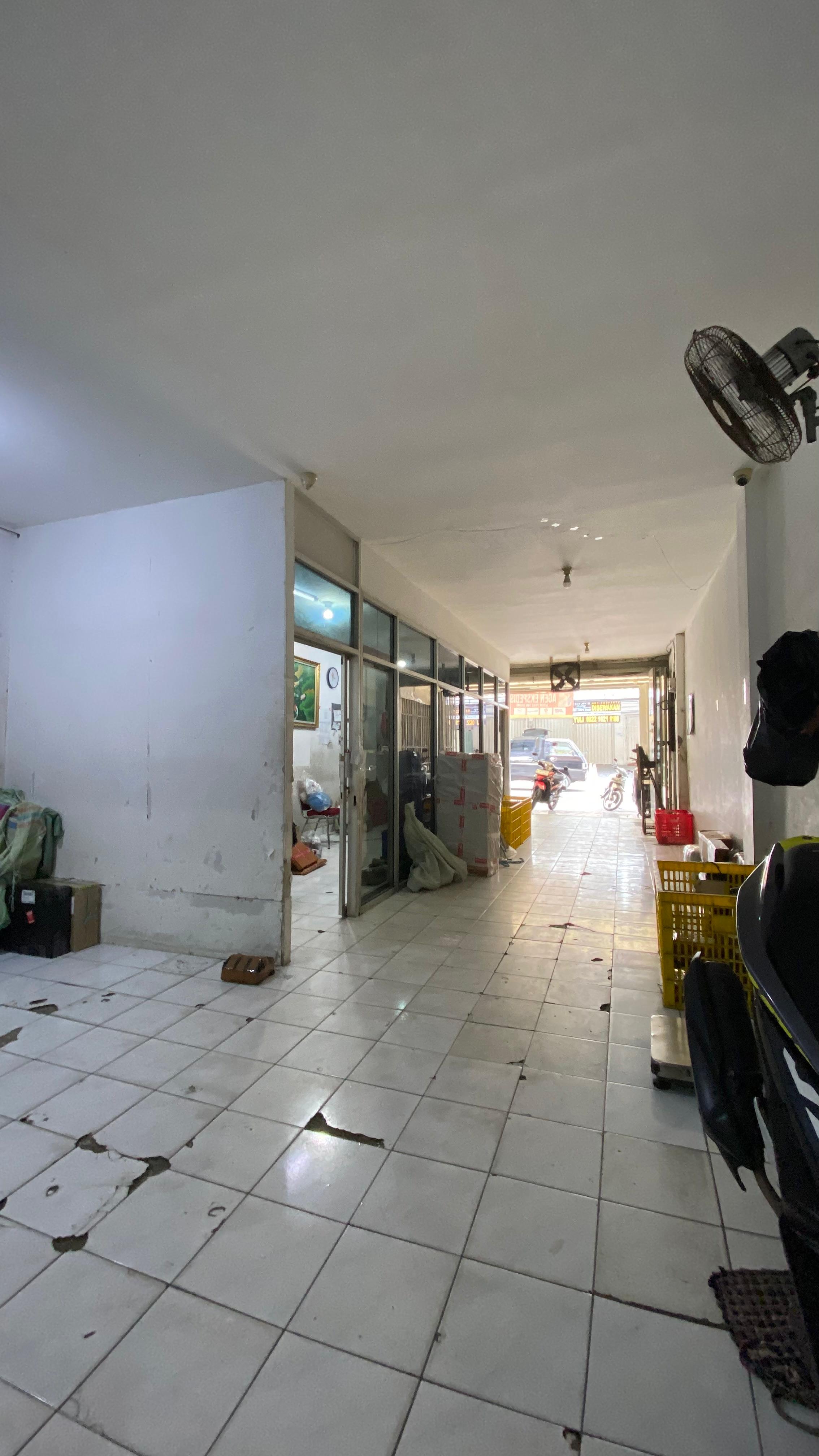 Dijual Ruko Mangga Besar, Strategis, Luas 5x18 Meter, Kode :20891 Wb/Br Gallery