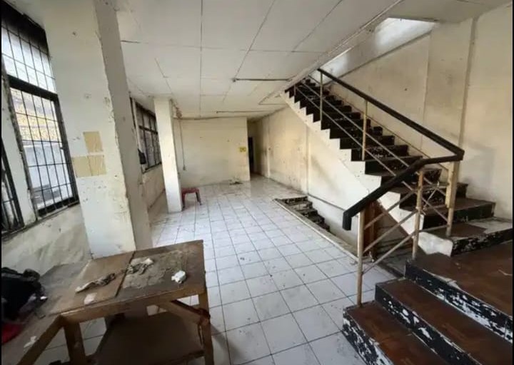 Disewa Ruko Jembatan Dua, Strategis, Luas 5x22 Meter, Kode :20967 Ha Gallery