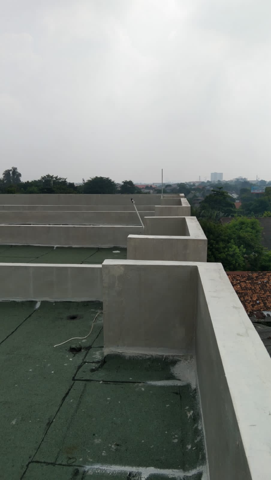 Dijual/Disewa Ruko Pesanggrahan, Strategis, Luas 142 Meter, Kode :21680 Wb/Br Gallery