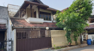 KODE: 10816 (Jm/Th), Rumah Sunter, Hadap Barat, Luas 10×18,5 meter(185 meter), Sunter, Jakarta Utara