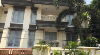 KODE :11100(Gd) Rumah Slipi, Bagus Dan Mewah, Luas 25×19 Meter, Slipi, Jakarta Barat