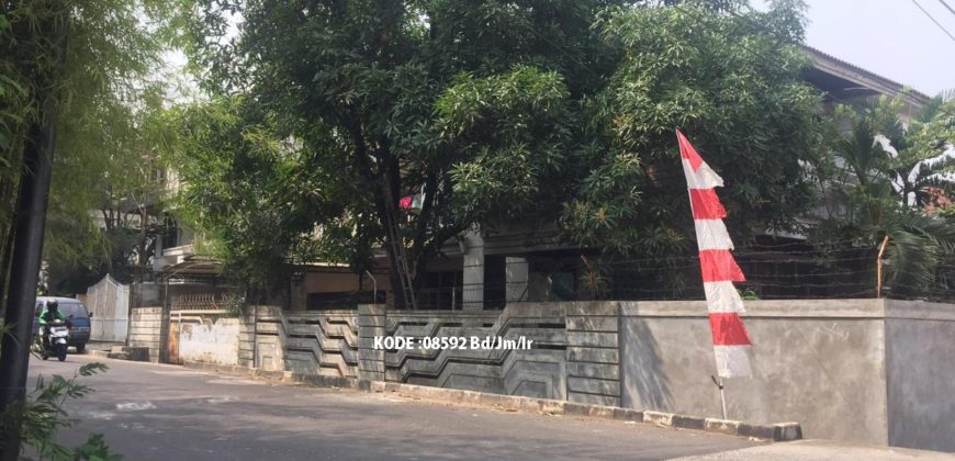 KODE :08592(Bd/Jm/Ir) Rumah Sunter, Hadap Barat-Selatan, Luas 764 Meter, Sunter, Jakarta Utara