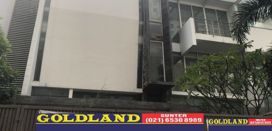 KODE :02525(Gd) Rumah Pantai Mutiara, Hadap Utara, Luas 17×30 Meter (510 Meter), Pantai Mutiara, Jakarta Utara