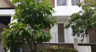 KODE :09523(Bd/Si) Rumah Golf Residence, Full Furnished, Luas 8×18 Meter, Kemayoran, Jakarta Pusat