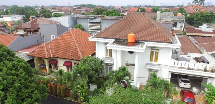 KODE :09540(Ad) Rumah Tangerang, Hadap Selatan, Hadap Selatan, Luas 600 Meter, Cireundeu, Tangerang