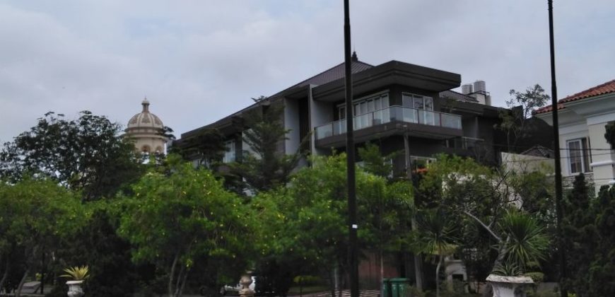 KODE :09348(Jm/Ha) Rumah Kalideres, Full Furnish, Luas 36×24 Meter, Kalideres, Jakarta Barat