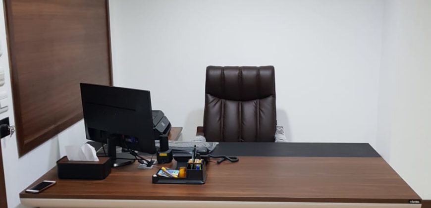 KODE :10201(Ha) Office Grand Slipi, Full Furnish, Luas 93 Meter, Slipi, Jakarta Barat