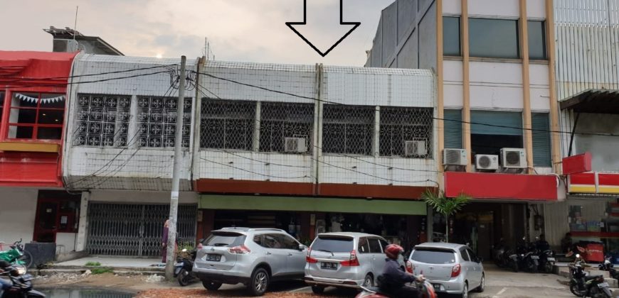 KODE :02433(Jf/Jm) Ruko Gandeng Kelapa Gading, Staregis, Luas 9×17 Meter, Kelapa Gading, Jakarta Utara