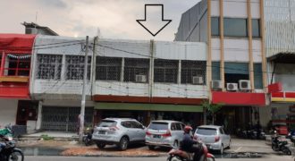 KODE :02433(Jf/Jm) Ruko Gandeng Kelapa Gading, Staregis, Luas 9×17 Meter, Kelapa Gading, Jakarta Utara