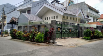 KODE: 10719 (Ha), Rumah Sunter, Hadap Timur-Selatan, Luas 150 meter, Sunter, Jakarta Utara